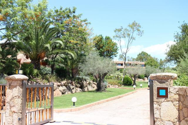 - Domaine Santa Giulia Palace